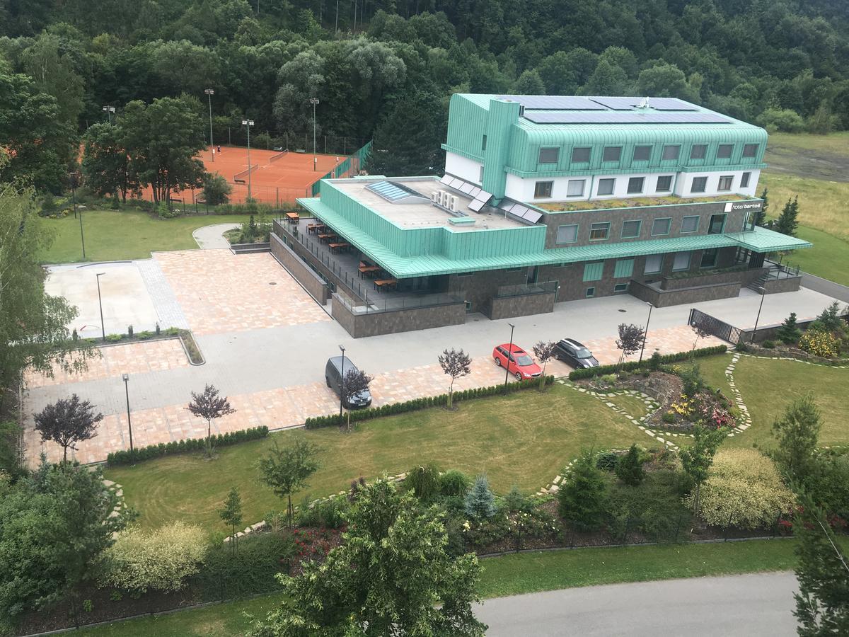 Hotel Bartos Frenštát pod Radhoštěm Exteriör bild