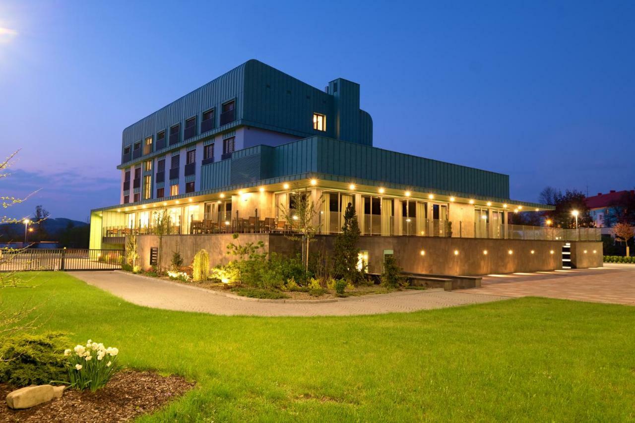 Hotel Bartos Frenštát pod Radhoštěm Exteriör bild