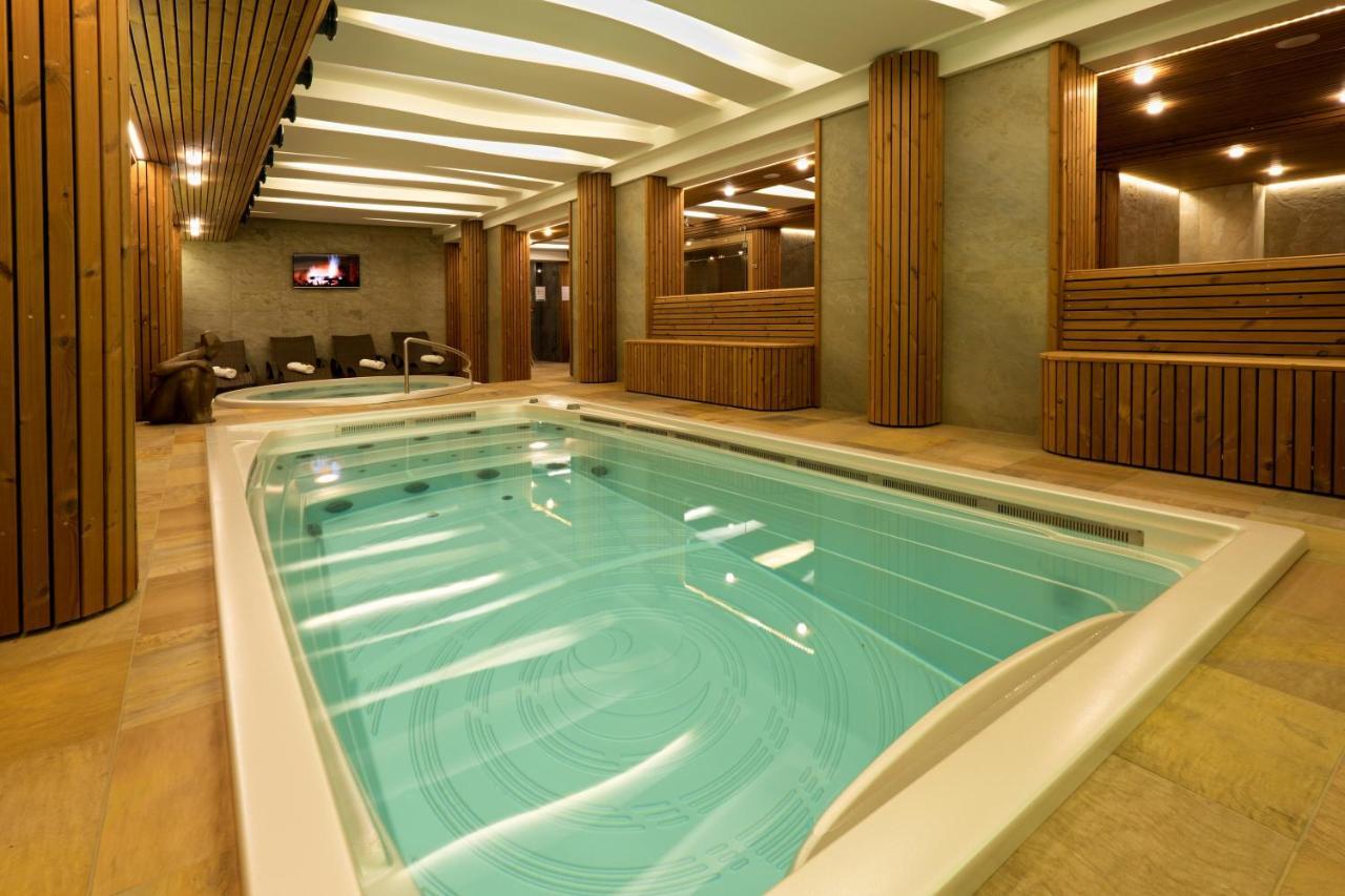 Hotel Bartos Frenštát pod Radhoštěm Exteriör bild