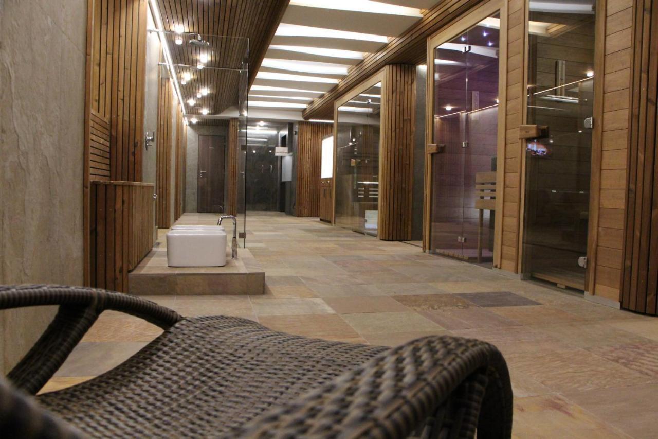 Hotel Bartos Frenštát pod Radhoštěm Exteriör bild